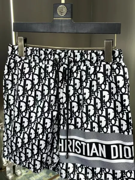 Dior Oblique Print Swim Shorts White / Black - 31