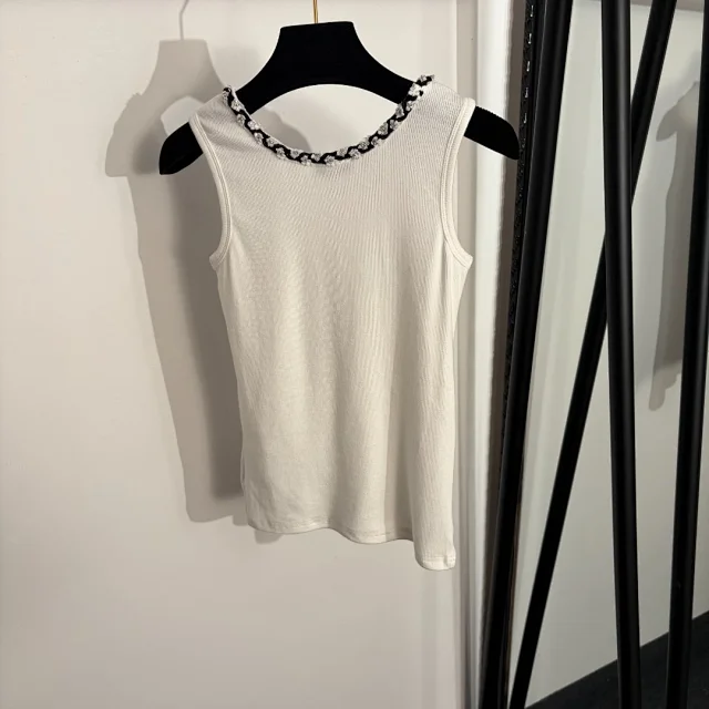 Unbranded Vests Ribbed sleeveless vest with embellished round neckline product detail image 3