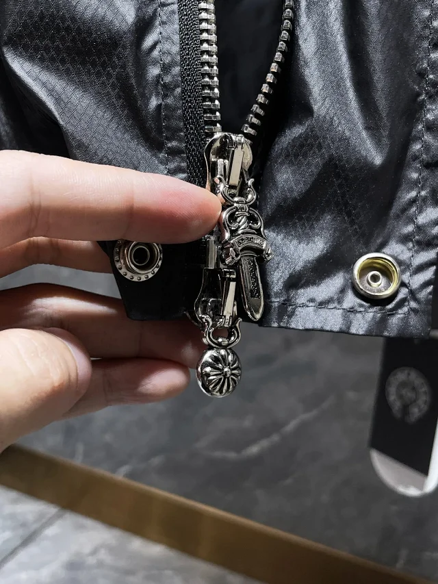 Chrome Hearts Jackets Hooded cross-patch nylon jacket product detail image 5