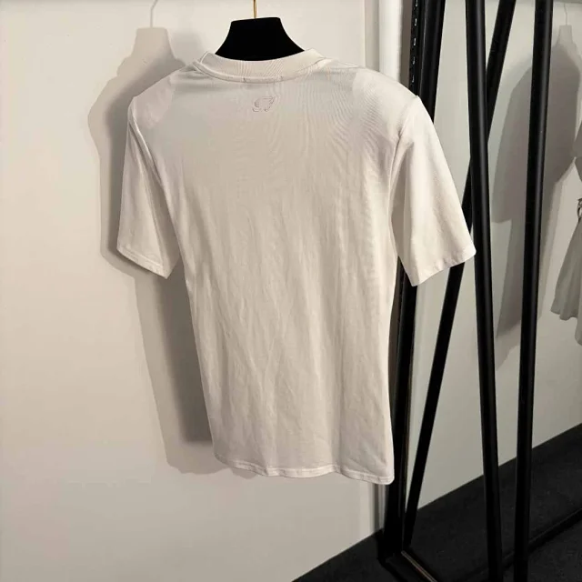 Unbranded T-Shirts Shark-pin gathered front short-sleeve T-shirt product detail image 3