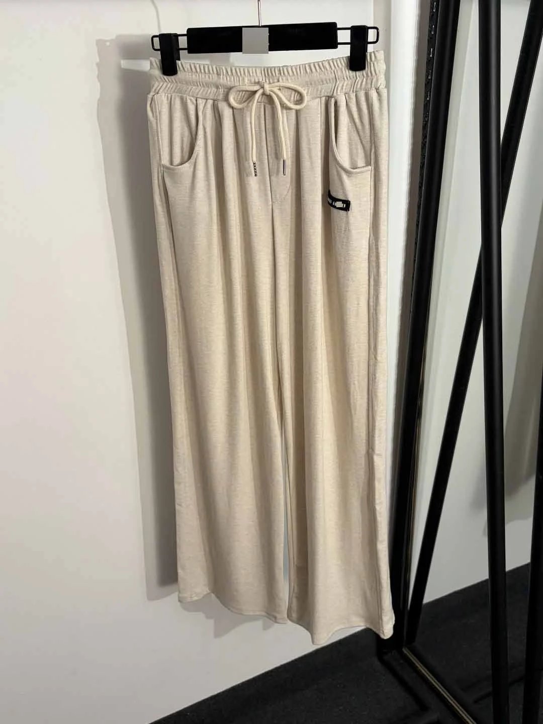 Design Knotted Hem T-Shirt and Drawstring Waist Pants Set Beige - 6