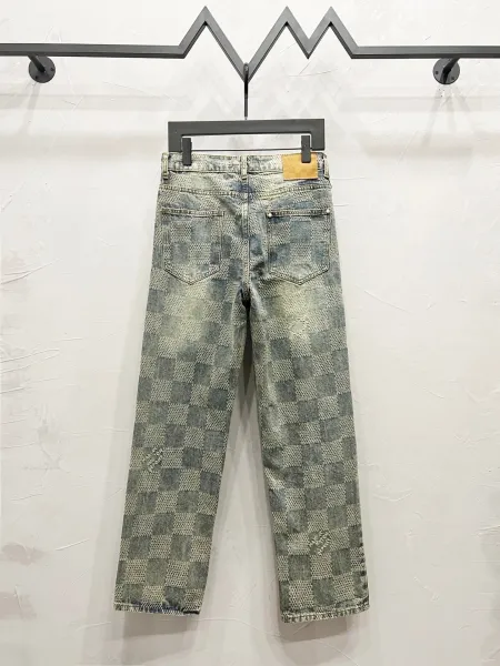 Design Checkerboard Washed Denim Jeans - 15