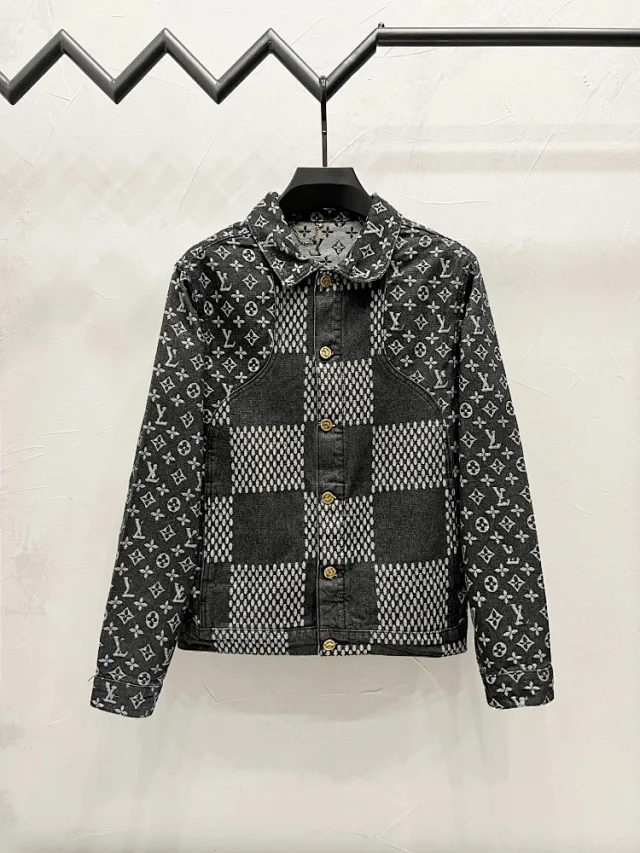 Louis Vuitton Matching Sets Monogram Denim Jacket and Jeans Set product detail image 15