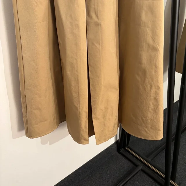 CELINE Skirts Elastic-Waist Midi Skirt with Zip Pockets and Embroidered Logo product detail image 5