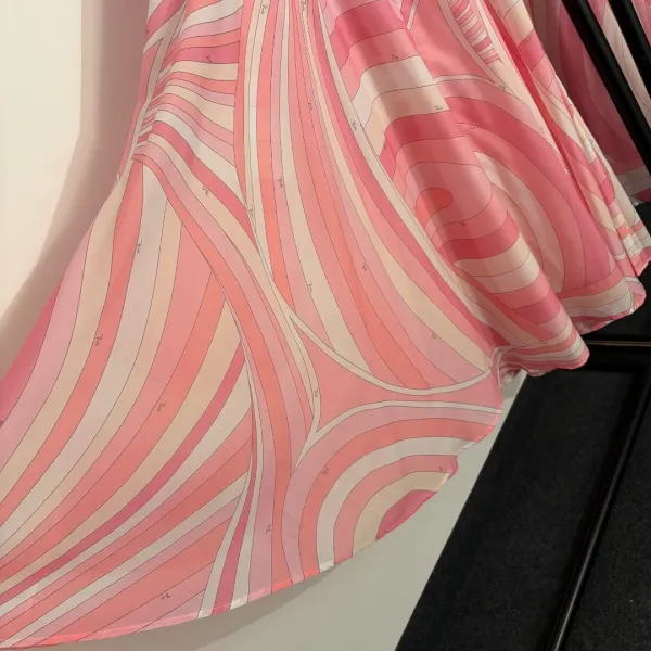 Design Abstract Print Pink Silk Shirt and Skirt Set - 10