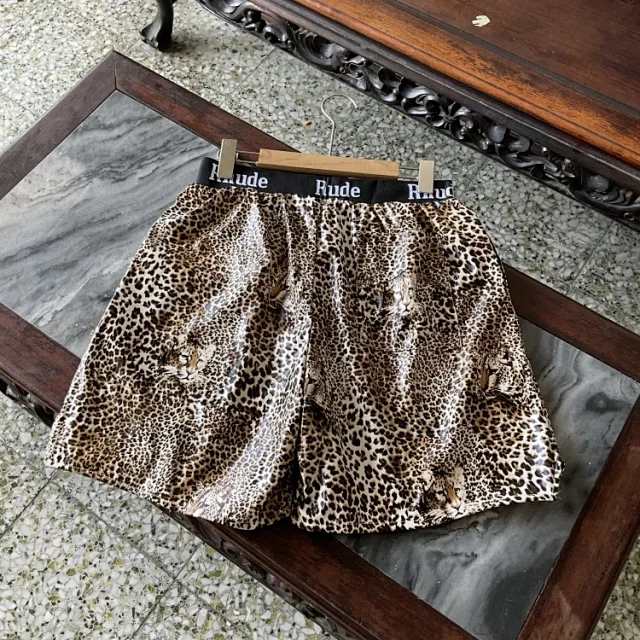 Rhude Shorts Glossy animal-print product detail image 7