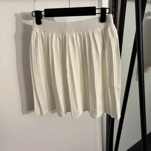 Design Knit Polo Shirt and Pleated Shorts Set White - 7