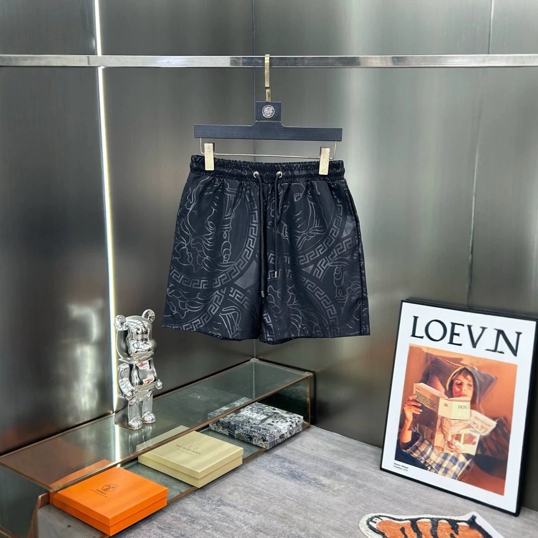 Loevn Black Patterne