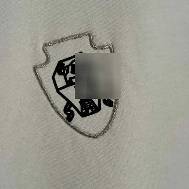 Unbranded T-Shirts Short-Sleeve Crewneck T-Shirt with Contrast Piping and Embroidered Crest product detail image 7