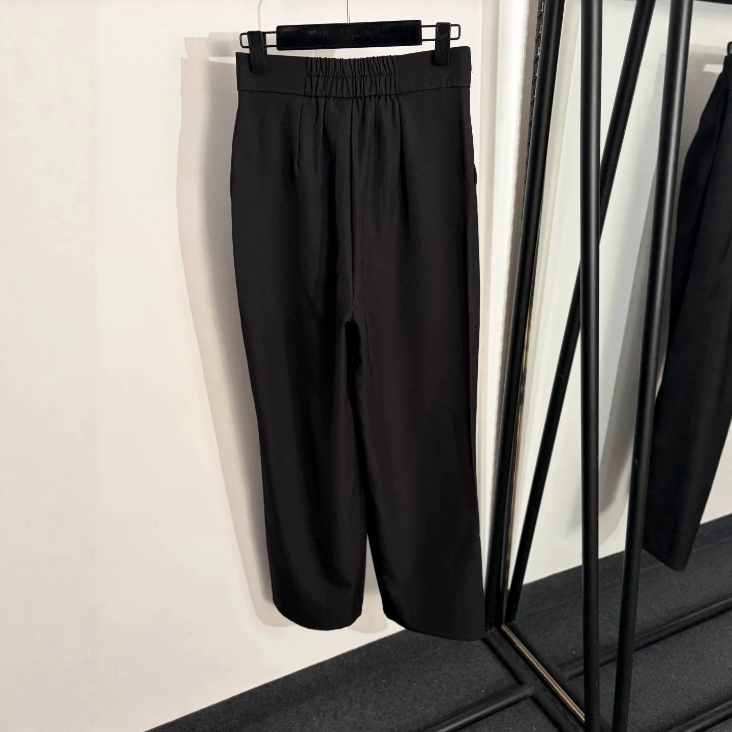 Unbranded Trousers High-Waisted Straight-Leg with Gold-Tone Waist Hardware image 3