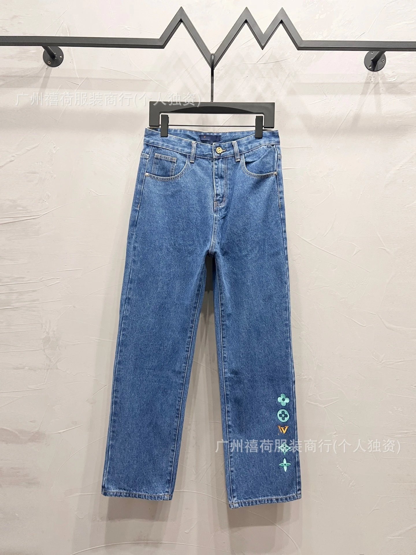 Louis Vuitton Jeans Straight-Leg Graphic Patch — M 1402 blue