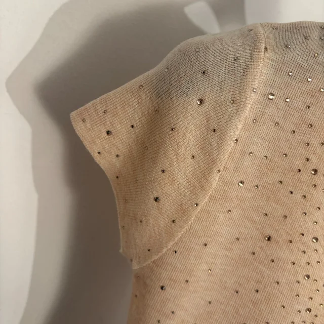 Unbranded Knitwear Rhinestone V-Neck Short-Sleeve Knit Top product detail image 6