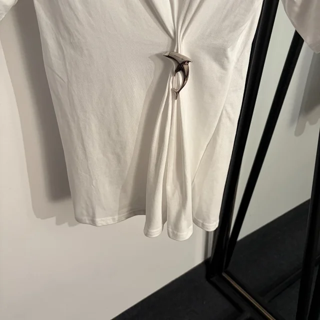 Unbranded T-Shirts Shark-pin gathered front short-sleeve T-shirt product detail image 5