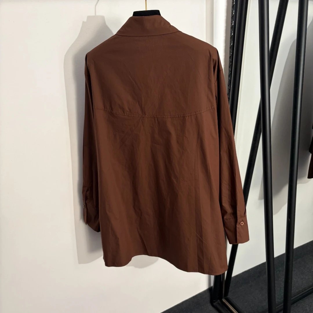 Unbranded Shirts Long-Sleeve Collared Shirt with Gold Lip-Shaped Hardware image 4