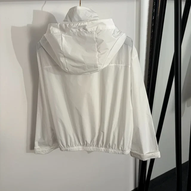 Chanel Jackets Hooded zip-up jacket with quilted patch pockets product detail image 3