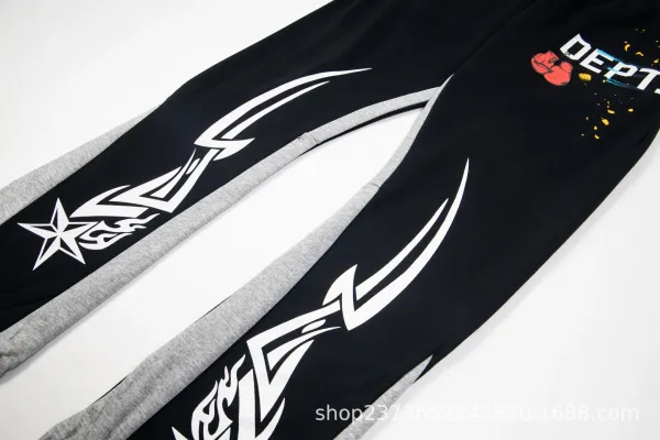 Gallery Dept Red Paint-Splatter Sweatpants with Tribal Star Motif - 19