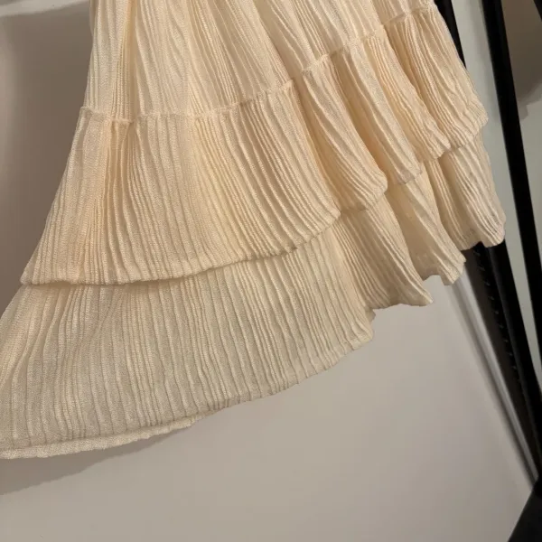 Design Tiered Pleated Skirt in Cream - 9
