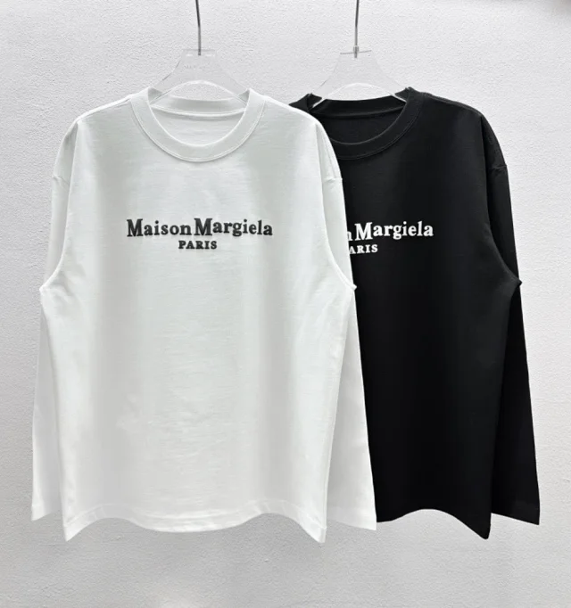 Maison Margiela T-Shirts Long-Sleeve Graphic T-Shirt product detail image 20