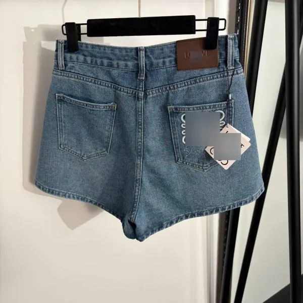 Design Denim Shorts Light Wash High-Waisted Jean Shorts - 6