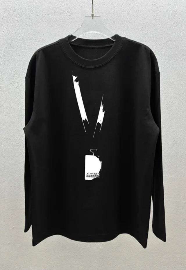 Maison Margiela T-Shirts Long-Sleeve Graphic T-Shirt product detail image 41