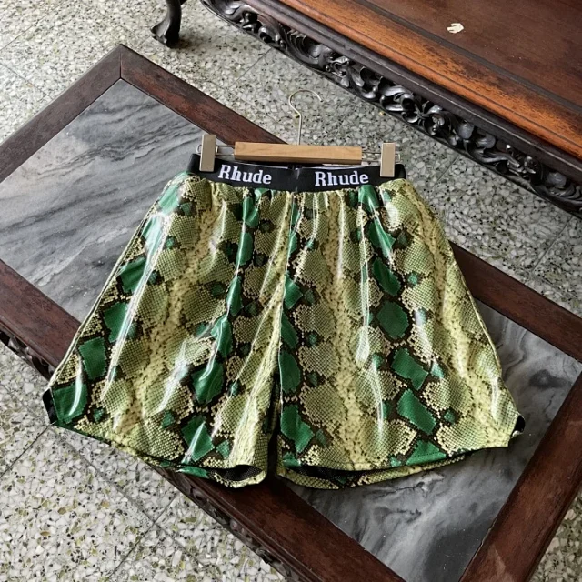 Rhude Shorts Glossy animal-print product detail image 10
