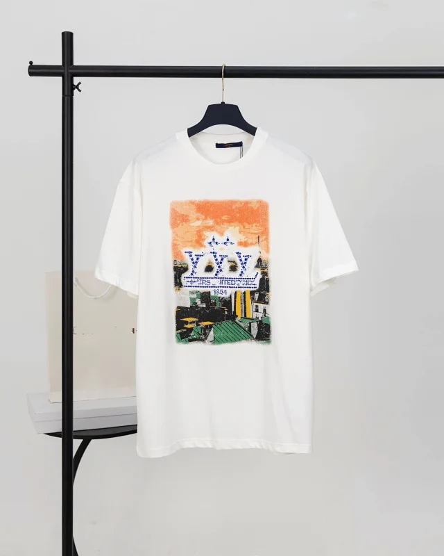 Louis Vuitton T-Shirts Short-Sleeve Graphic Print T-Shirt product detail image 49