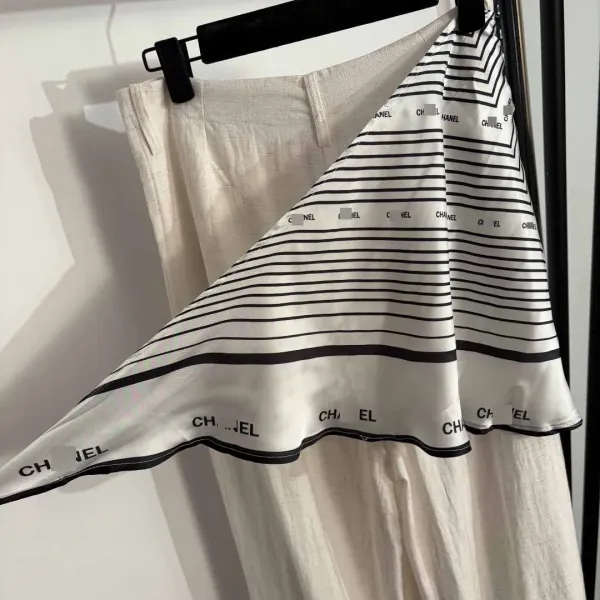 Chanel Silk-Trimmed Wide-Leg Linen Pants in Off-White - 8