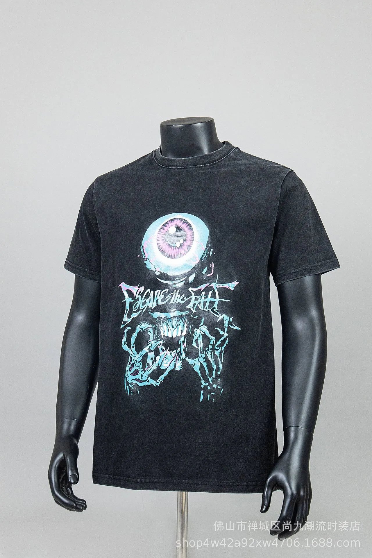 Design New World Skull Graphic Black T-Shirt - 8