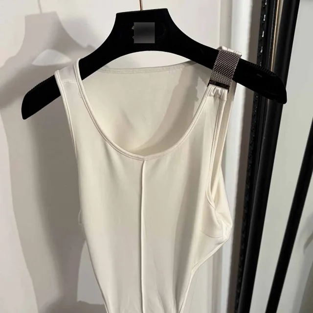 Unbranded Jumpsuits Sleeveless belted wide-leg jumpsuit with flap pockets product detail image 4