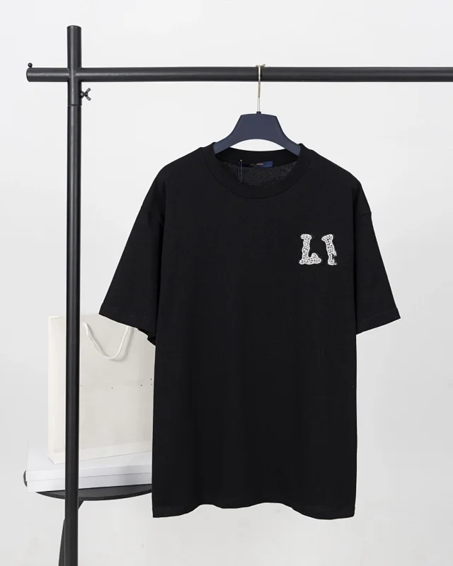 Louis Vuitton T-Shirts Short-Sleeve Graphic Print T-Shirt product detail image 25