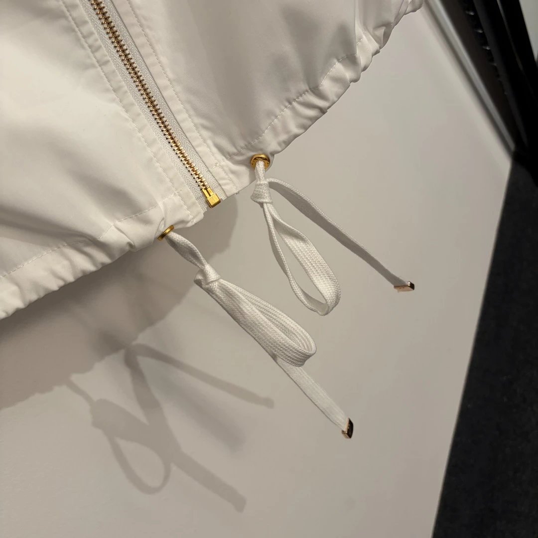 Design Oversized Hooded Windbreaker White Outerwear - 11