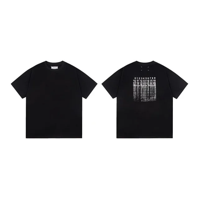 Maison Margiela Multiple graphic T-shirt designs product detail image 38