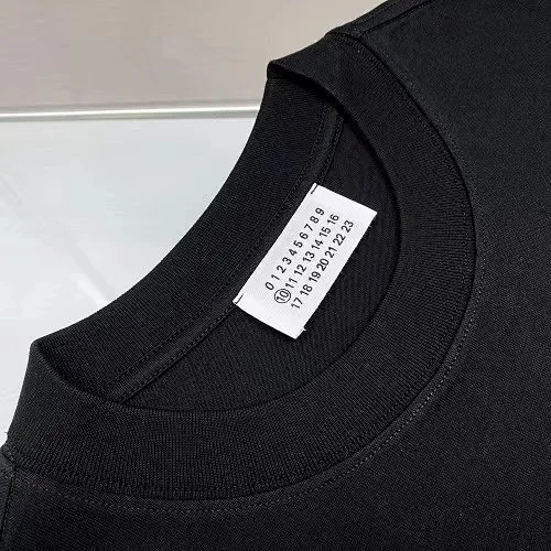 Maison Margiela T-Shirts Long-Sleeve Graphic T-Shirt product detail image 9