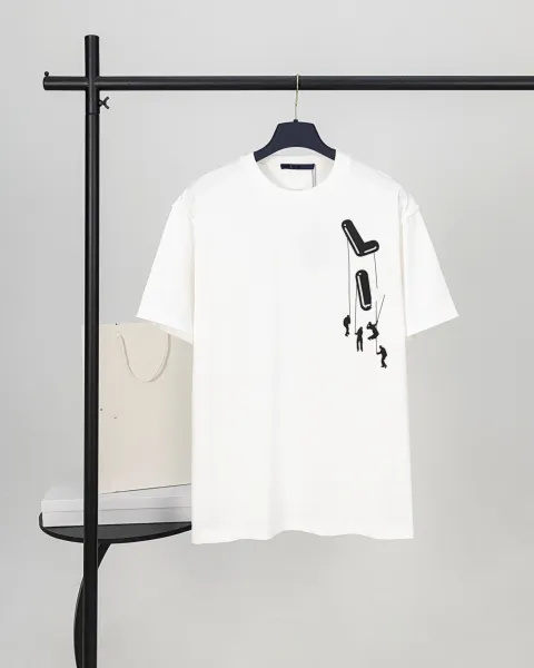 Design Five Heads Graphic White T-Shirt - 46