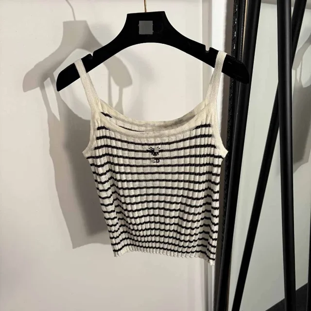 Unbranded Matching Sets Rib-knit cardigan and camisole set with bee embroidery product detail image 5