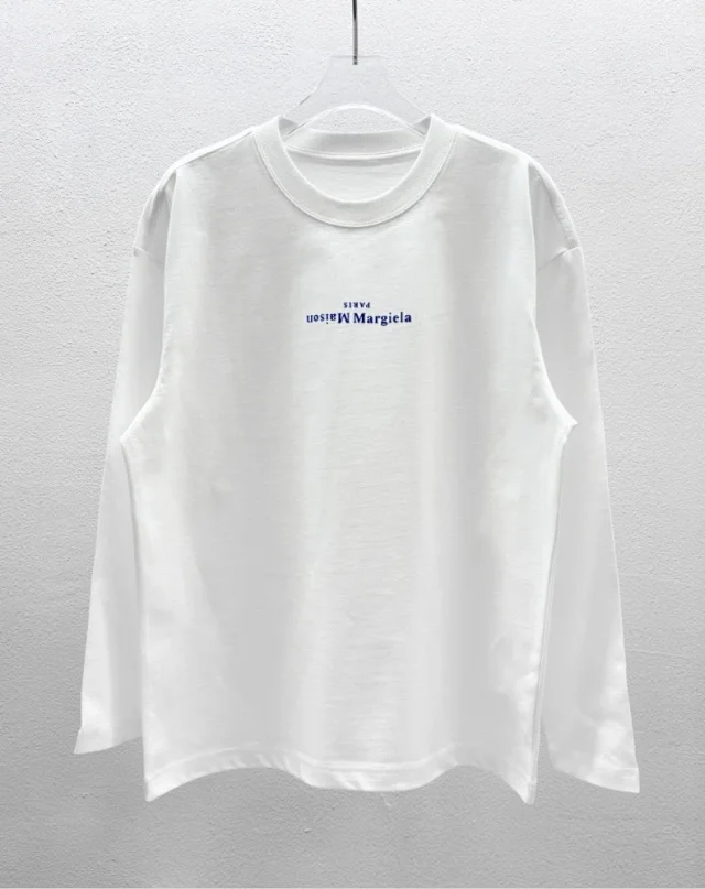 Maison Margiela T-Shirts Long-Sleeve Graphic T-Shirt product detail image 17