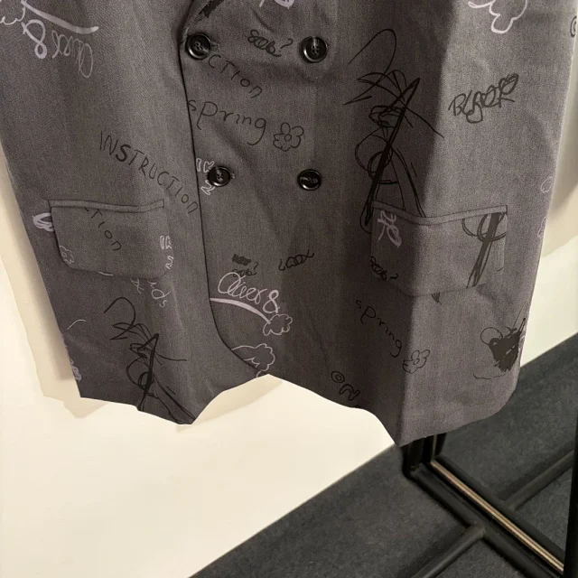 Chanel Vests Double-Breasted Graffiti Print Vest product detail image 5