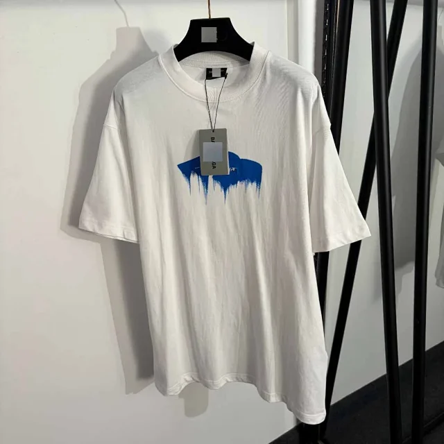Unbranded T-Shirts Short-Sleeve T-Shirt with Contrast Brushstroke Chest Print product detail image 2