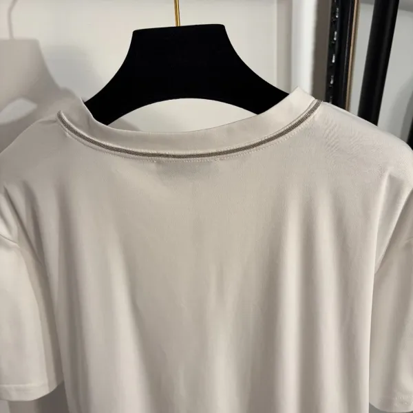 Design V-Neck Ribbed Trim T-Shirt Brown - 8