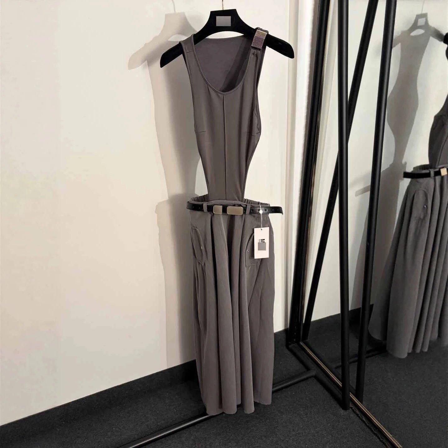Gray Sleeveless Belt