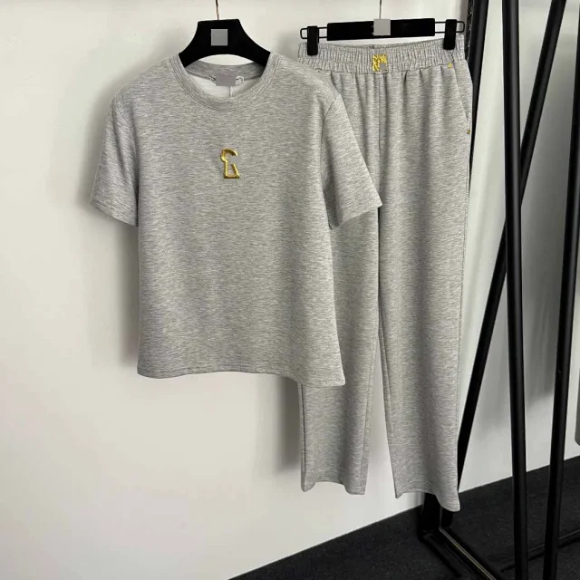 Unbranded Matching Sets Short-sleeve crew-neck T-shirt and elastic-waist straight-leg trousers with gold-tone metal emblems product detail image 3