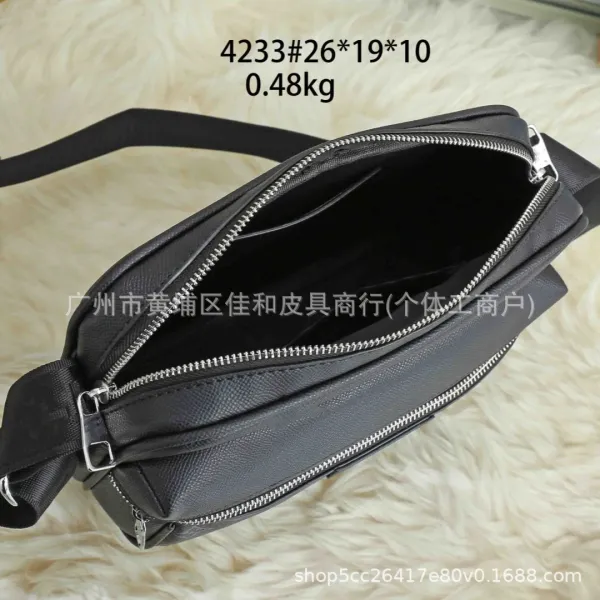 Design Monogram-Print Gray Crossbody Bag - 4