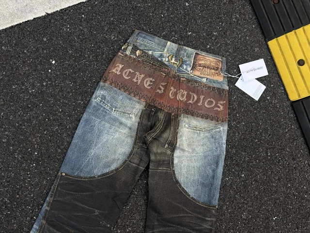 Unbranded Jeans Loose-fit printed with button details product detail image 23