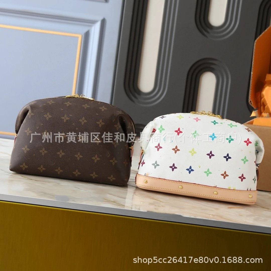 Monogram Canvas Cosm