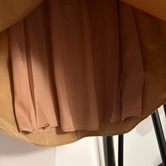 CELINE Skirts Elastic-Waist Midi Skirt with Zip Pockets and Embroidered Logo product detail image 10