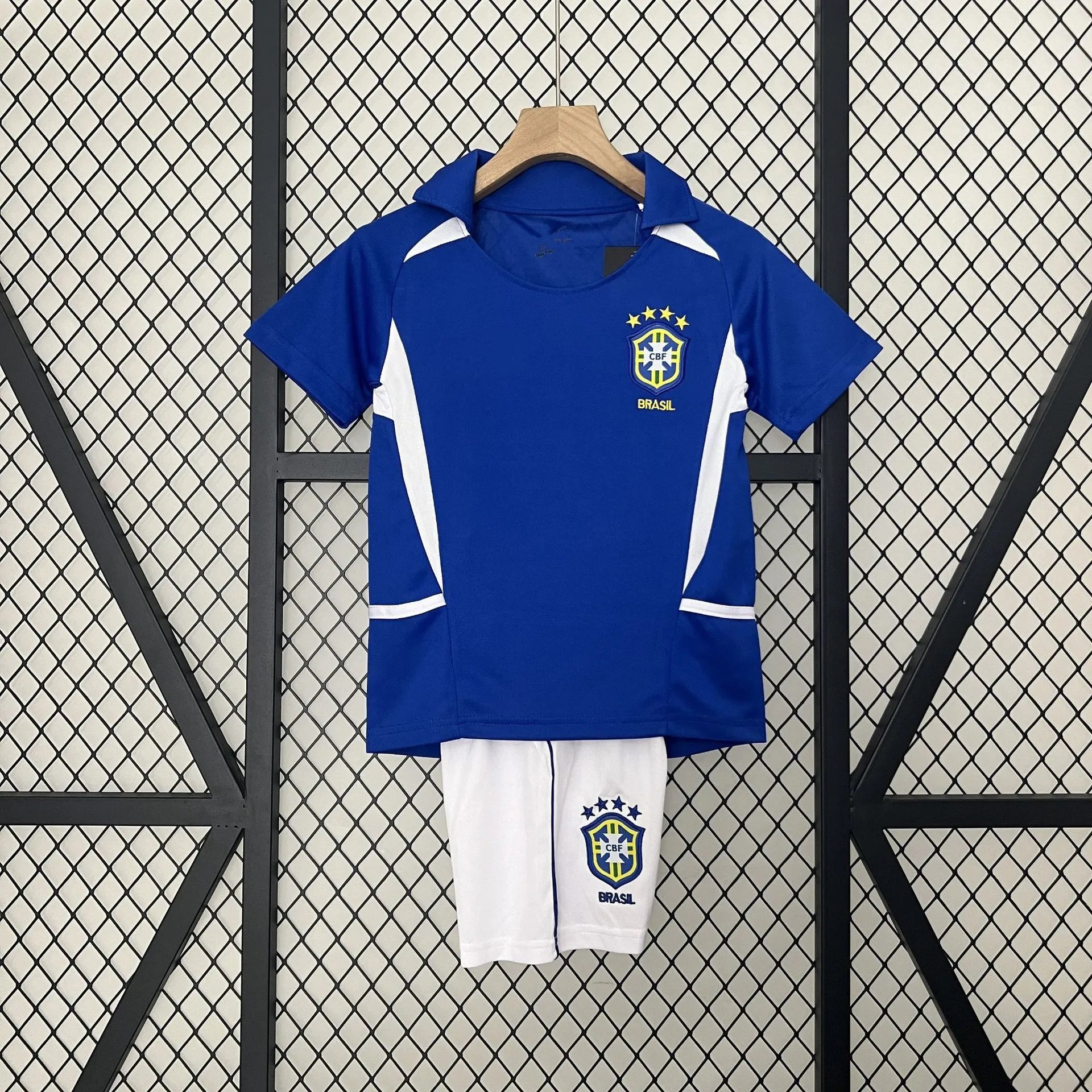 Real Madrid Football Jerseys Kids Jersey and Shorts Set image 4