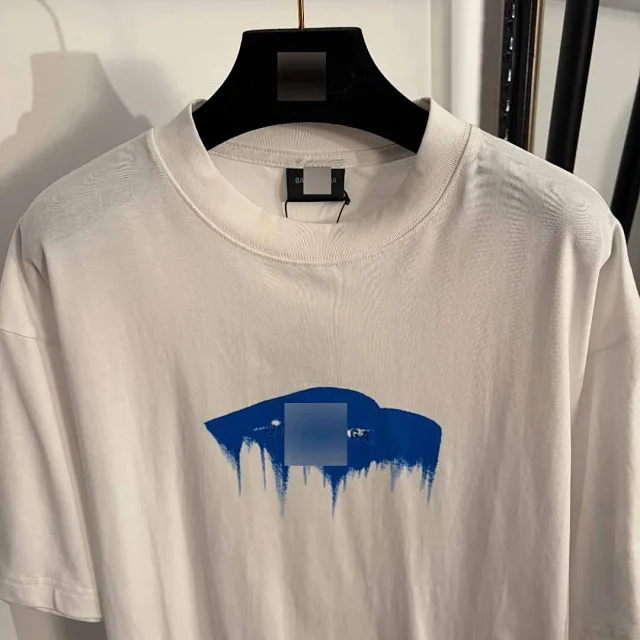 Unbranded T-Shirts Short-Sleeve T-Shirt with Contrast Brushstroke Chest Print product detail image 4