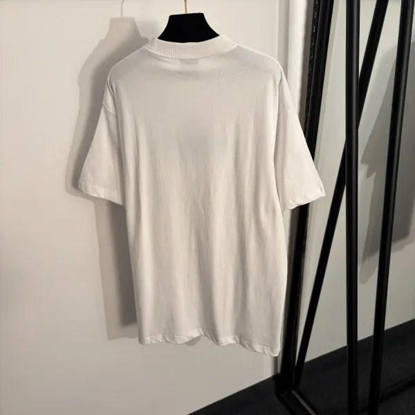 Design Abstract Drip Graphic T-Shirt White - 4