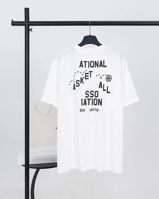 Louis Vuitton T-Shirts Short-Sleeve Graphic Print T-Shirt product detail image 15