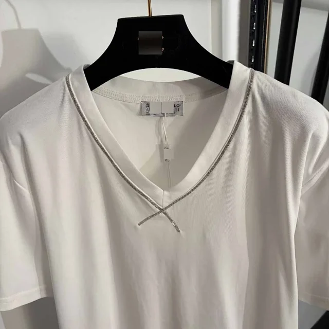 Unbranded T-Shirts V-neck short-sleeve chain-trim T-shirt product detail image 4